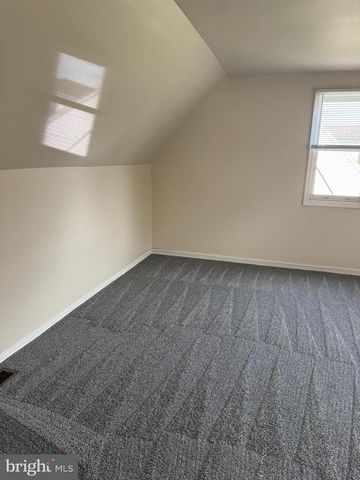 527 WOODSTOCK RD, Chambersburg, PA 17201