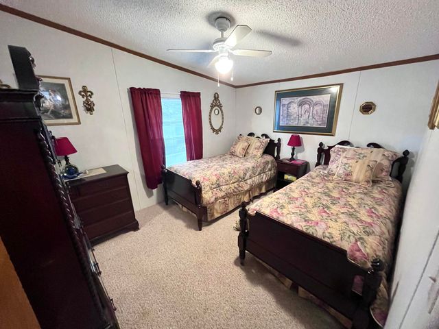 54 Green Meadow Drive, Perry Park, KY 40363