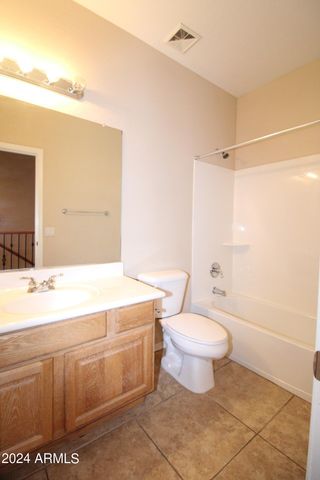 3951 E RAVENSWOOD Drive, Gilbert, AZ 85298