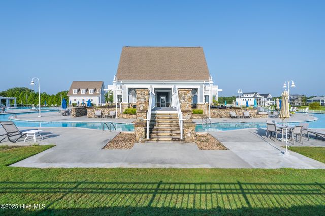367 Summerhouse Drive, Holly Ridge, NC 28445