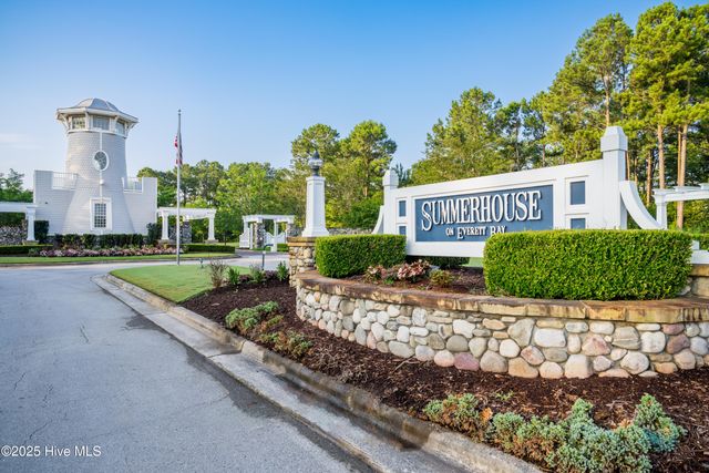 367 Summerhouse Drive, Holly Ridge, NC 28445