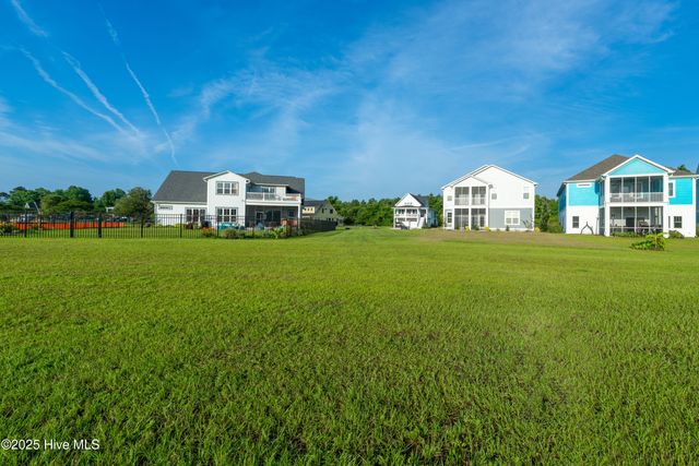367 Summerhouse Drive, Holly Ridge, NC 28445