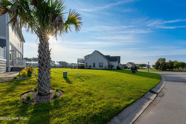 367 Summerhouse Drive, Holly Ridge, NC 28445