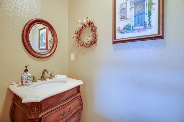 200 Private Road 6570, Alba, TX 75410