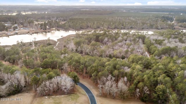 850 Southern Plantation Drive N, Oriental, NC 28571