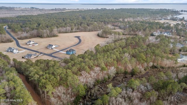 850 Southern Plantation Drive N, Oriental, NC 28571