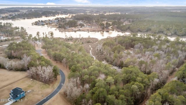 850 Southern Plantation Drive N, Oriental, NC 28571