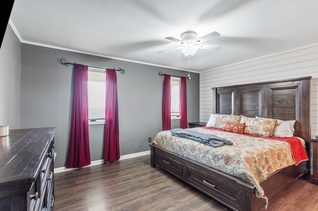 881 Mount Olivet Rd, Columbia, TN 38401
