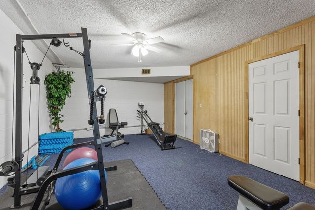 881 Mount Olivet Rd, Columbia, TN 38401