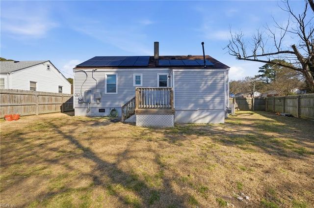 1831 Broadfield RD, Norfolk, VA 23503