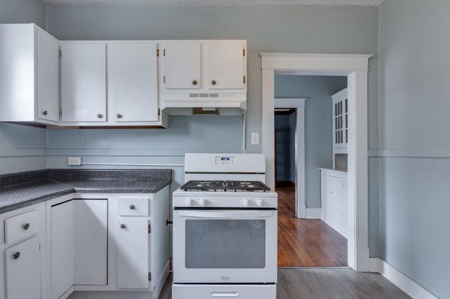 2405 FOREST AVE, Memphis, TN 38112