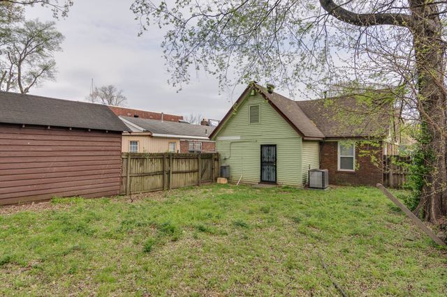 2405 FOREST AVE, Memphis, TN 38112