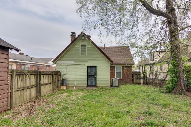 2405 FOREST AVE, Memphis, TN 38112