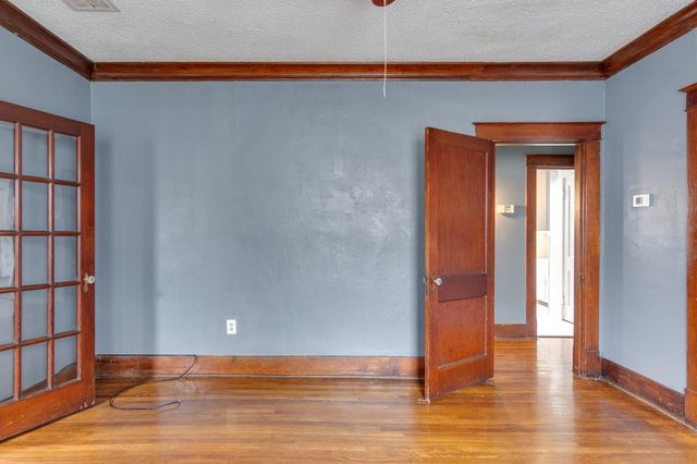 2405 FOREST AVE, Memphis, TN 38112