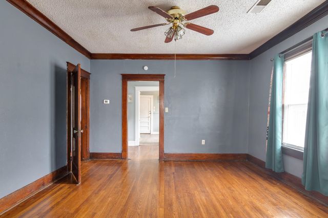 2405 FOREST AVE, Memphis, TN 38112