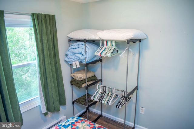78 VALLEY VIEW RD, Lost City, WV 26810