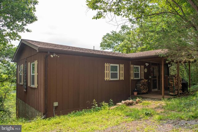 78 VALLEY VIEW RD, Lost City, WV 26810
