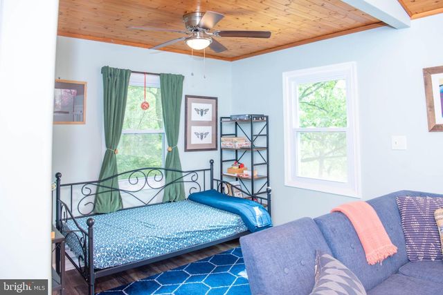 78 VALLEY VIEW RD, Lost City, WV 26810