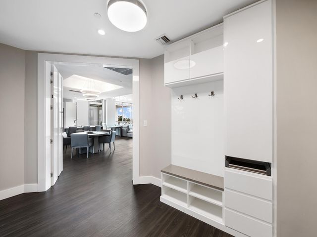 41 Isle Of Venice Drive 402, Fort Lauderdale, FL 33301