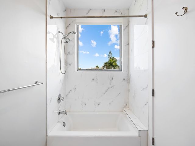 41 Isle Of Venice Drive 402, Fort Lauderdale, FL 33301
