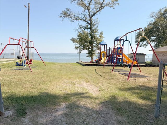 94 Gov Bell Drive, Point Blank, TX 77364