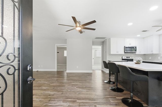 94 Gov Bell Drive, Point Blank, TX 77364