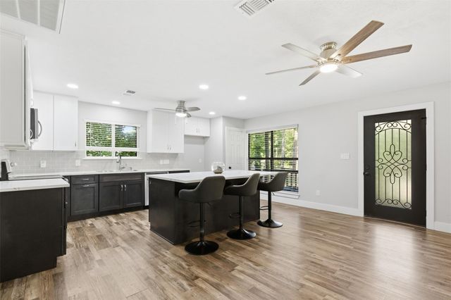 94 Gov Bell Drive, Point Blank, TX 77364