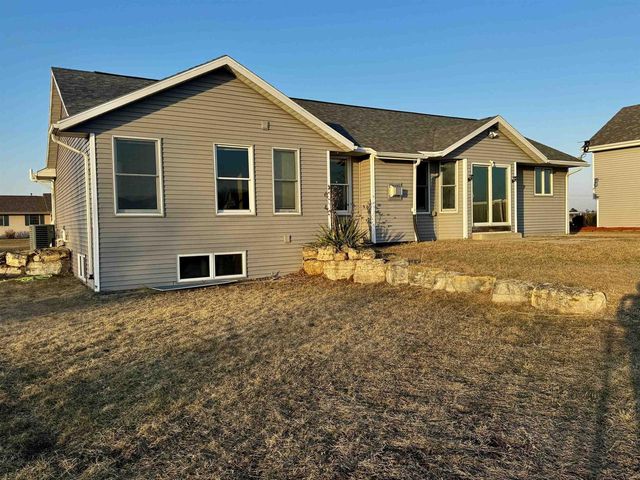 2611 Affirmed Drive, Janesville, WI 53546