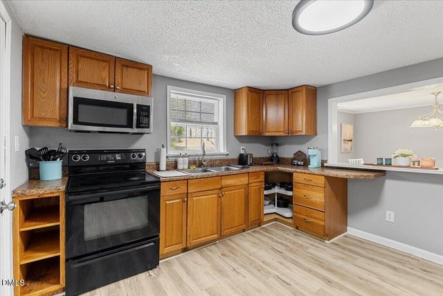 110 Hill Street, Hillsborough, NC 27278