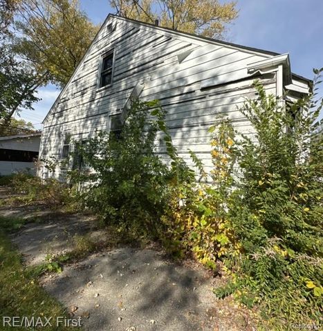 17363 Heyden Street, Detroit, MI 48219
