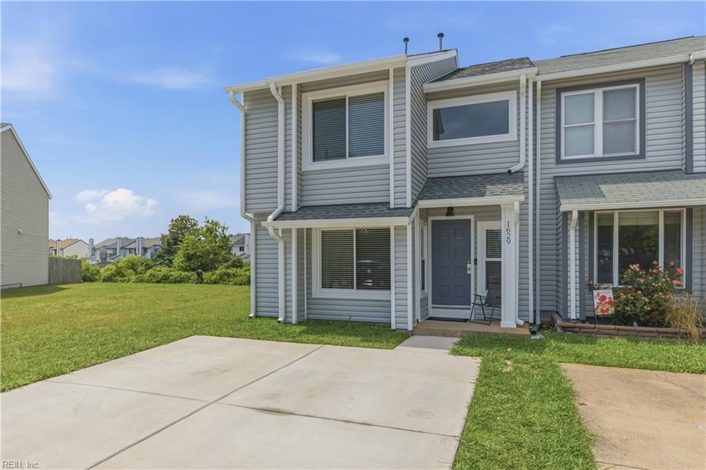 1629 Kitimal DR, Virginia Beach, VA 23454