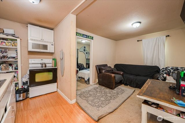 1931 McDougall Avenue, Everett, WA 98201