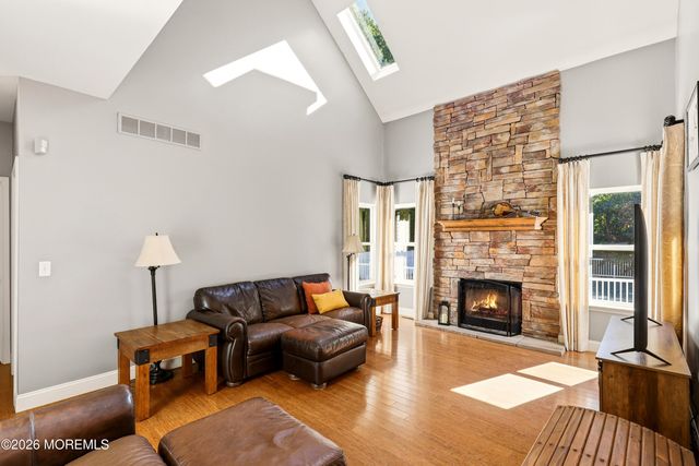 7 Arboretum Drive, Jackson, NJ 08527