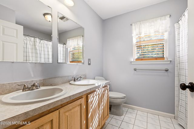 7 Arboretum Drive, Jackson, NJ 08527