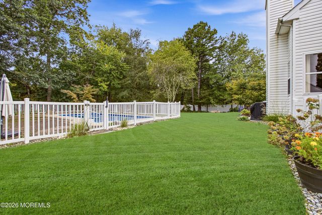 7 Arboretum Drive, Jackson, NJ 08527