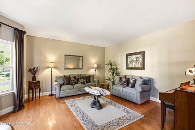 7 Arboretum Drive, Jackson, NJ 08527