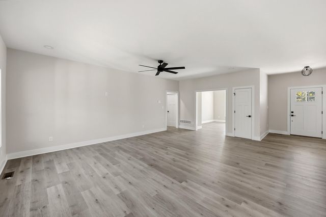 263 Harbor Village Drive, Georgetown, KY 40324