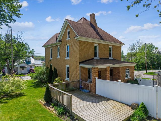 403 N 6th Street, Youngwood, PA 15697