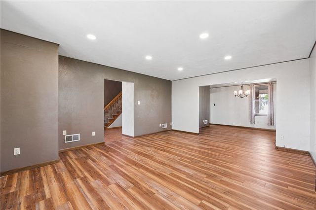 403 N 6th Street, Youngwood, PA 15697