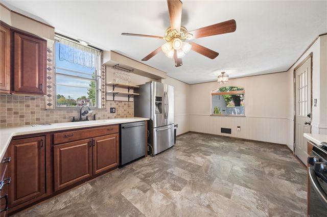 403 N 6th Street, Youngwood, PA 15697