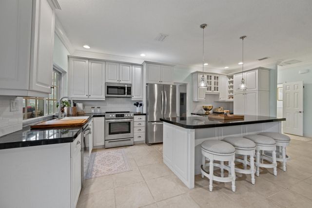 148 Scarborough Terrace, Wellington, FL 33414