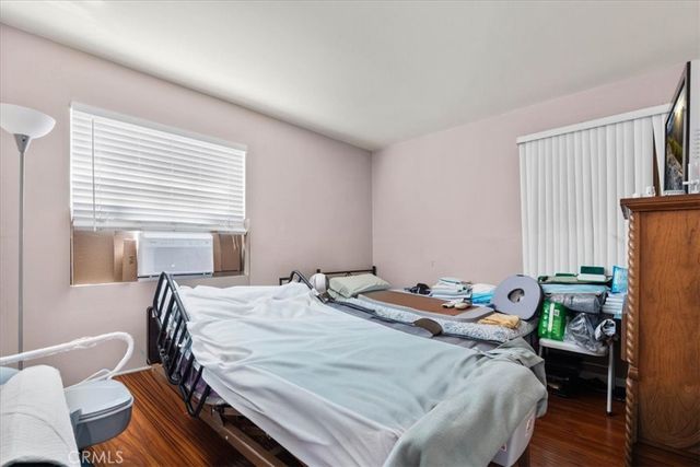 13280 Winfield, Panorama City, CA 91402