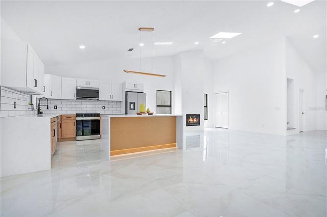 11230 ELMFIELD DRIVE, Tampa, FL 33625