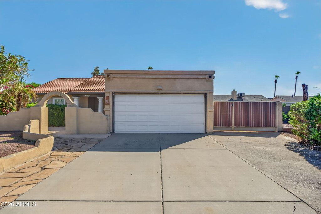 10415 N 63rd Drive, Glendale, AZ 85302 — photo 4