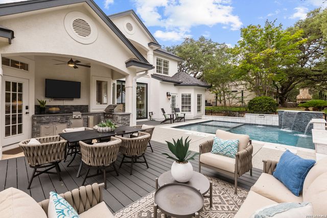 29707 High Eschelon, Fair Oaks Ranch, TX 78015