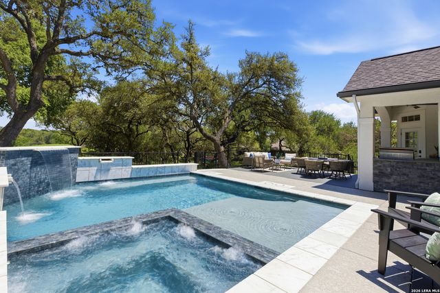29707 High Eschelon, Fair Oaks Ranch, TX 78015
