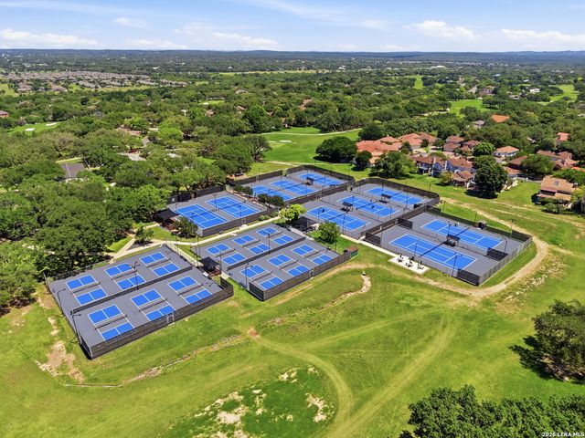 29707 High Eschelon, Fair Oaks Ranch, TX 78015
