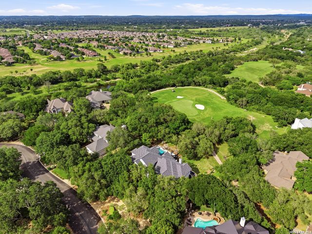 29707 High Eschelon, Fair Oaks Ranch, TX 78015