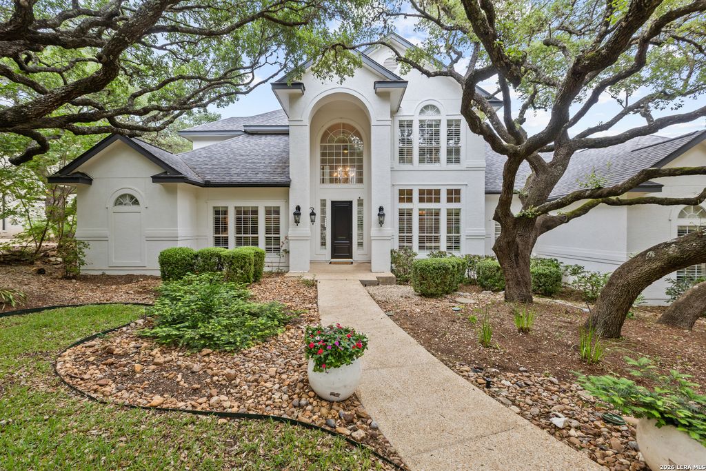 29707 High Eschelon, Fair Oaks Ranch, TX 78015