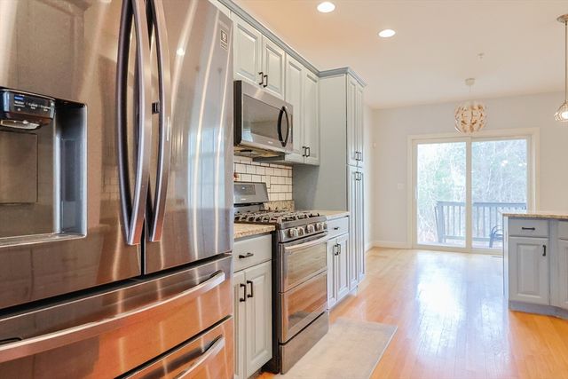 33 Garett Way 33, Holliston, MA 01746